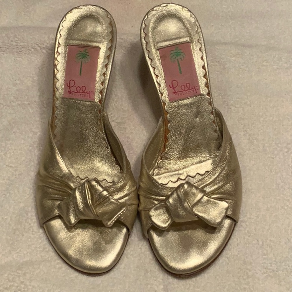 Lilly Pulitzer Gold Leather Slide in Shoes size 6